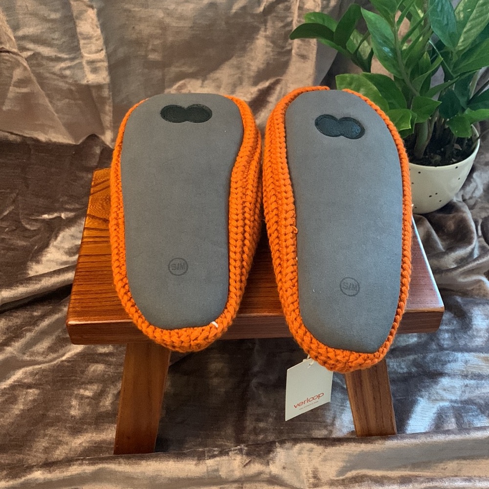 Verloop Pom Knit Slippers - Picture 3 of 4